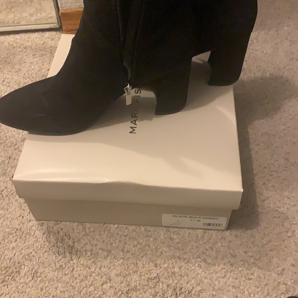Black marc fisher dyvine bootie